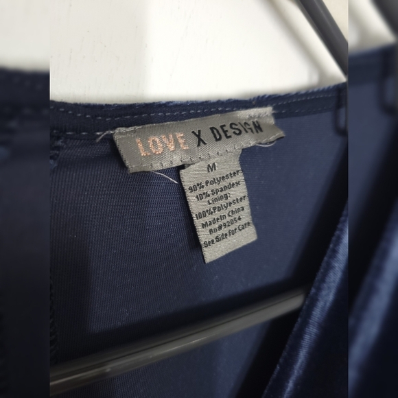 NWT Love by Design  Velvet Maxi Dress Navy Blue Medium - Picture 5 of 5
